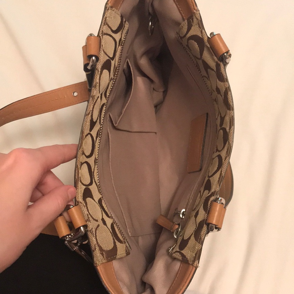 Southampton tote Coach purse - Picture 4 of 8